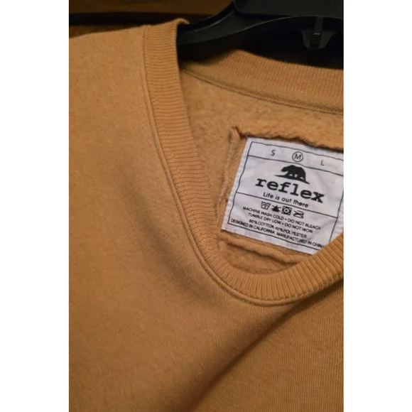 Reflex Camel Crewneck Sweatshirt Mens Medium | Cozy Fleece Pullover Casual - Picture 6 of 6